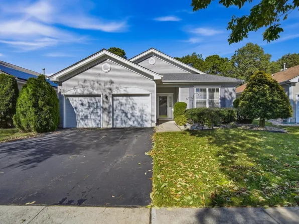 117 Southampton Dr, Galloway, NJ 08205