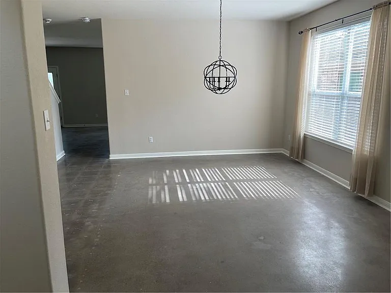 1718 Woodvista Pl — Photo 2