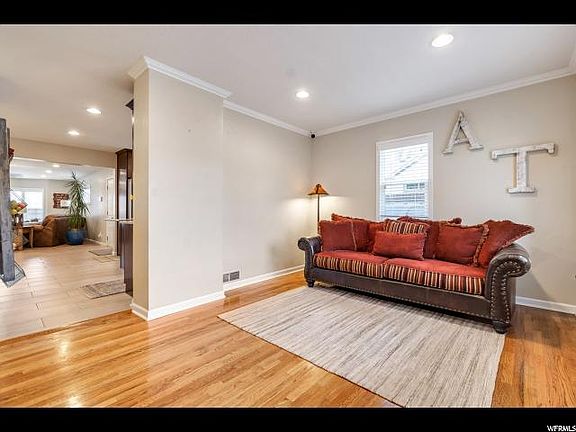 4th image of 2215 E Atkin Ave