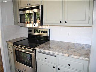 4th image of 7912 NE 32nd St