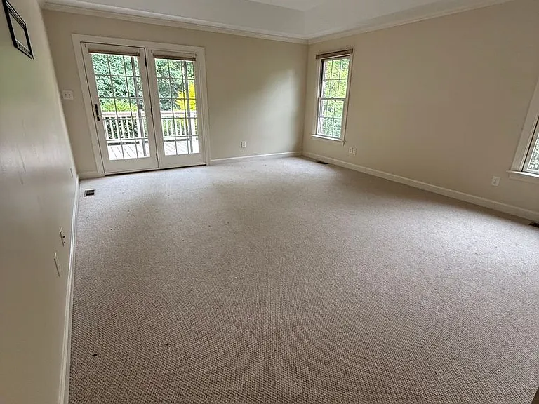 105 Cedar Rock — Photo 33