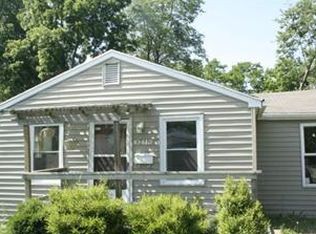 10413 E 10th St S, Independence, MO 64053