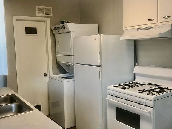 5th image of 5561 S Delaware St APT 1