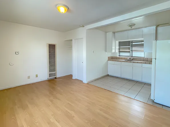 Centinela Apartments