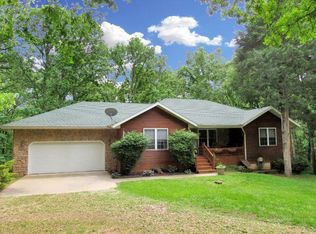 156 Listen Ln, Clever, MO 65631