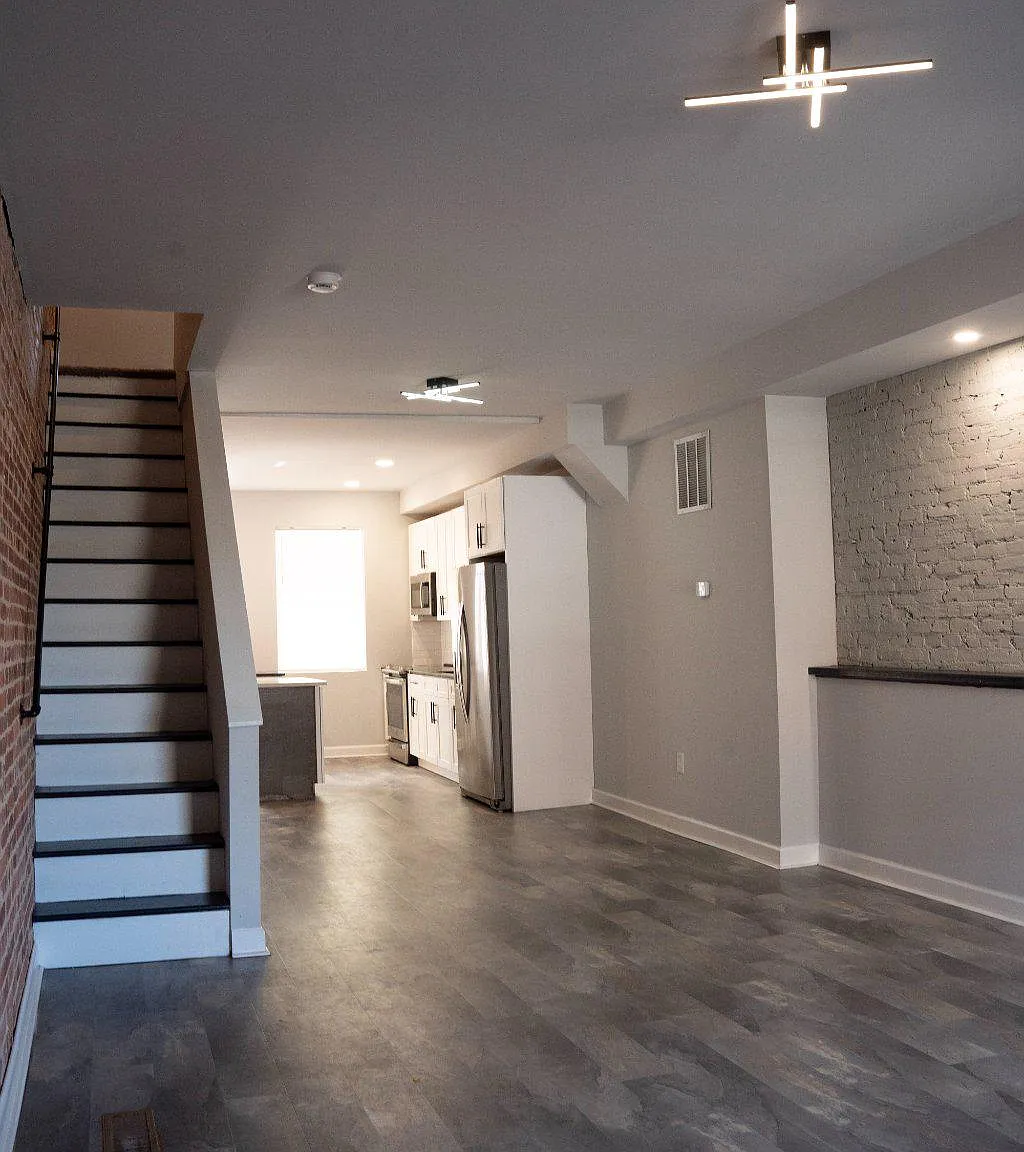 3 bed, 1.0 bath, 1200 sqft, $1,600 — Photo 4