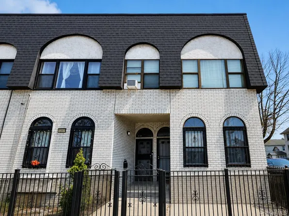 7719 Parsons Boulevard, Fresh Meadows, NY 11366