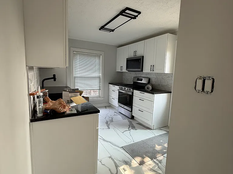 6414 N Christiana Ave — Photo 4