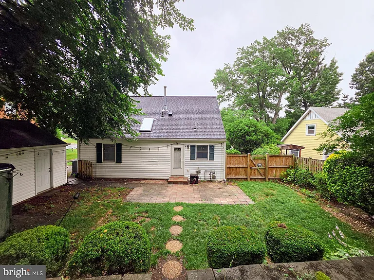 2419 Fairhaven Ave — Photo 28