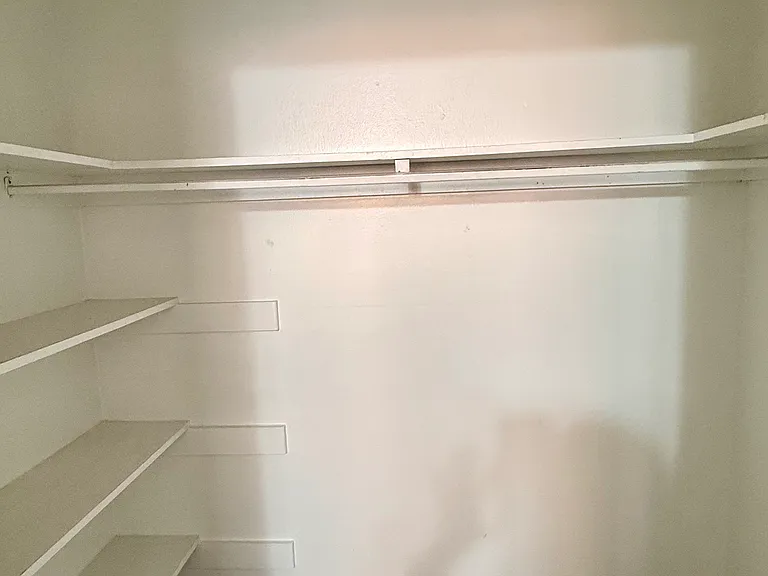 1121 N Ogden St #302 — Photo 23
