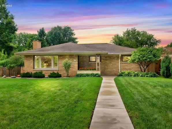 1305 N 119th STREET, Wauwatosa, WI 53226