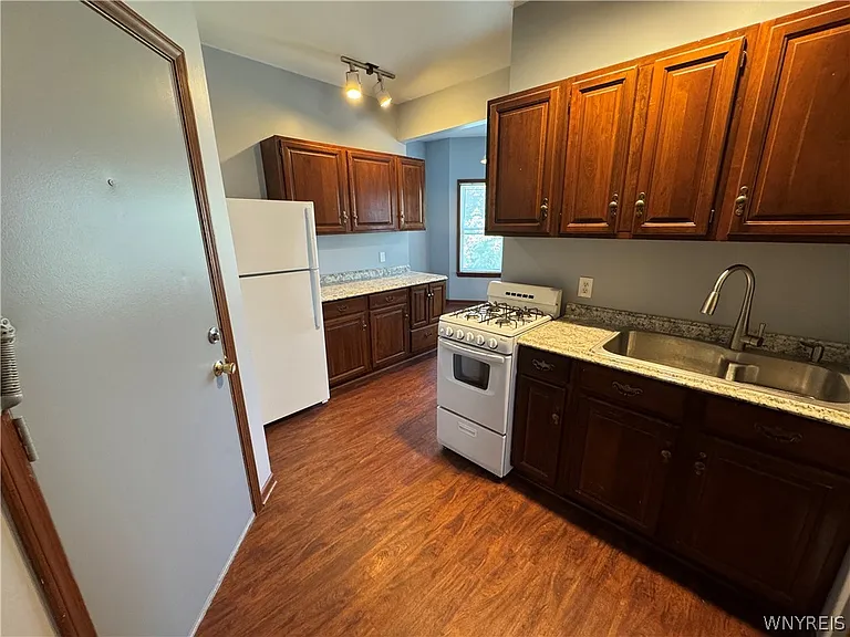182 Lancaster Ave #2 — Photo 14