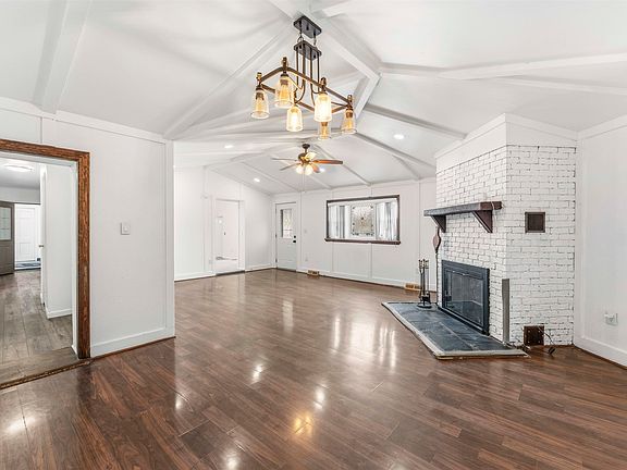 2nd image of 28 Butler St