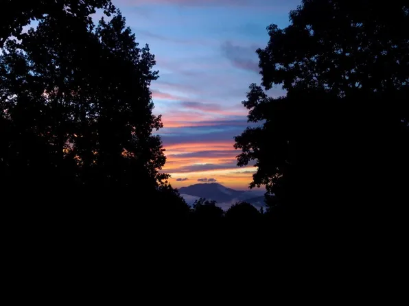 1621 Upward Way, Waynesville, NC 28785