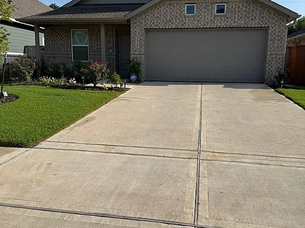 3330 Brushy Marsh Dr, Richmond, TX 77406