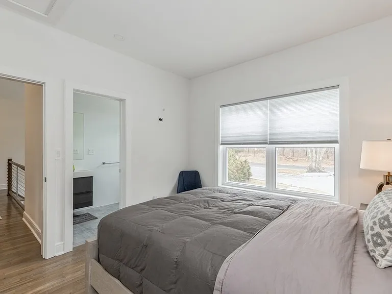 127 Highland Rd — Photo 12