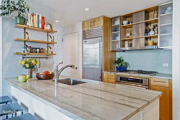 Sold by Sotheby's International Realty | media 3