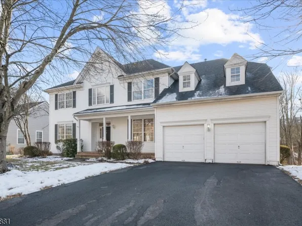 6 Millstone Ln, Readington Twp., NJ 08889