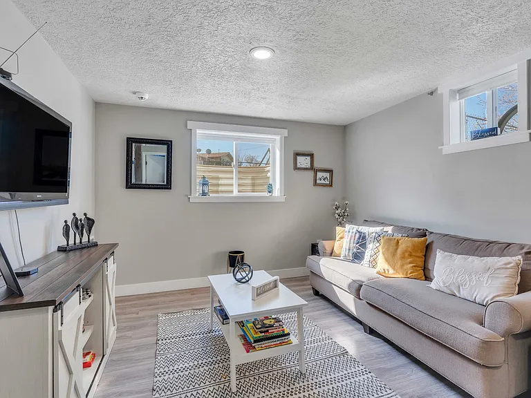 804 Walnut Ave — Photo 8