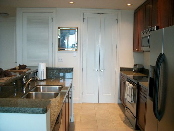 2nd image of 301 Virginia St #U1712