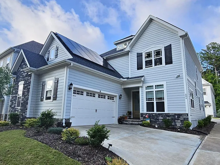 204 Cotten Dr — Photo 1