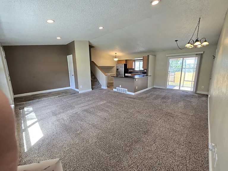 6526 Charter Dr — Photo 4