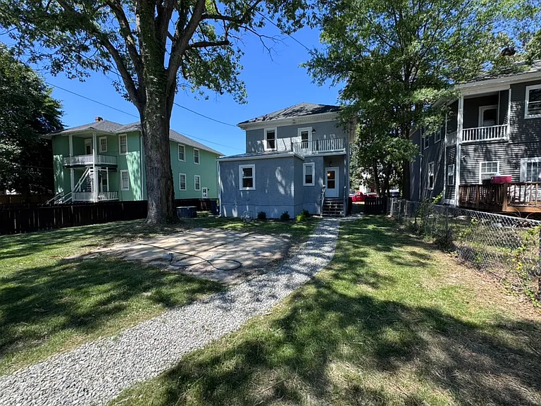 3019 Griffin Ave — Photo 19