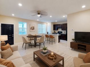 Cerca DeMi, Houston, TX 77080