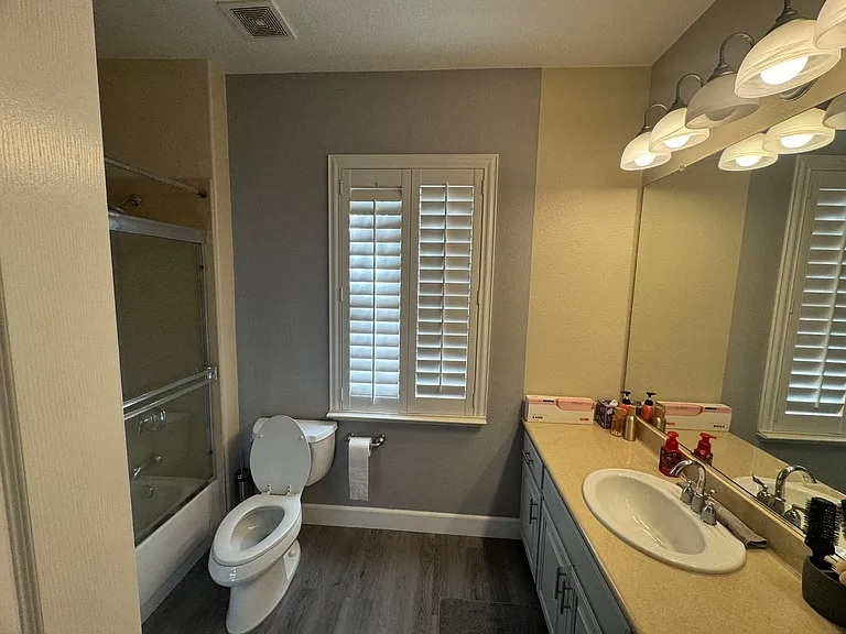 2202 Rosemount Ln — Photo 21
