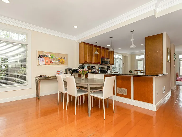 25 E Linden Ave — Photo 20