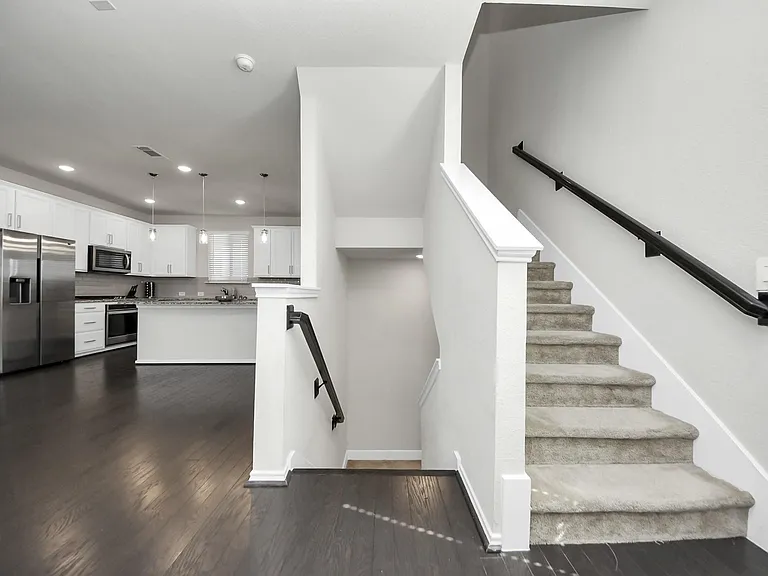 3402 Avondale View Dr — Photo 9