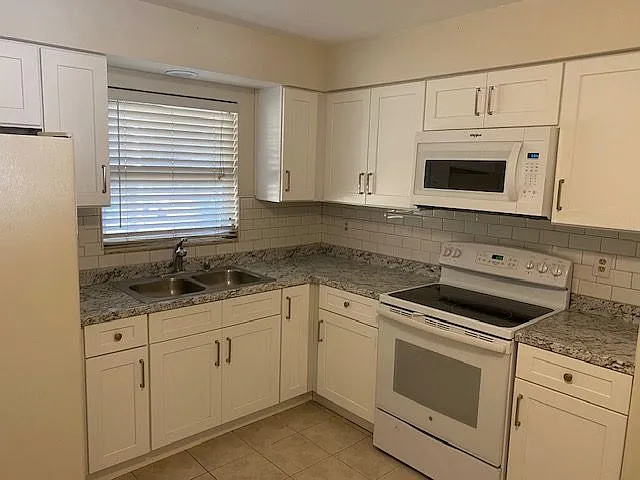 5105 Atlantic Ct #1 — Photo 4