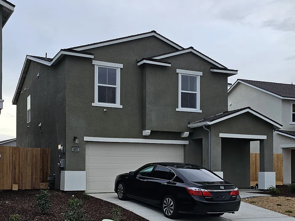 4512 Iris Ct