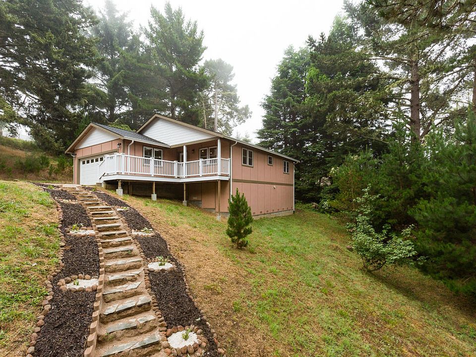 1st image of 2444 Hillcrest Dr