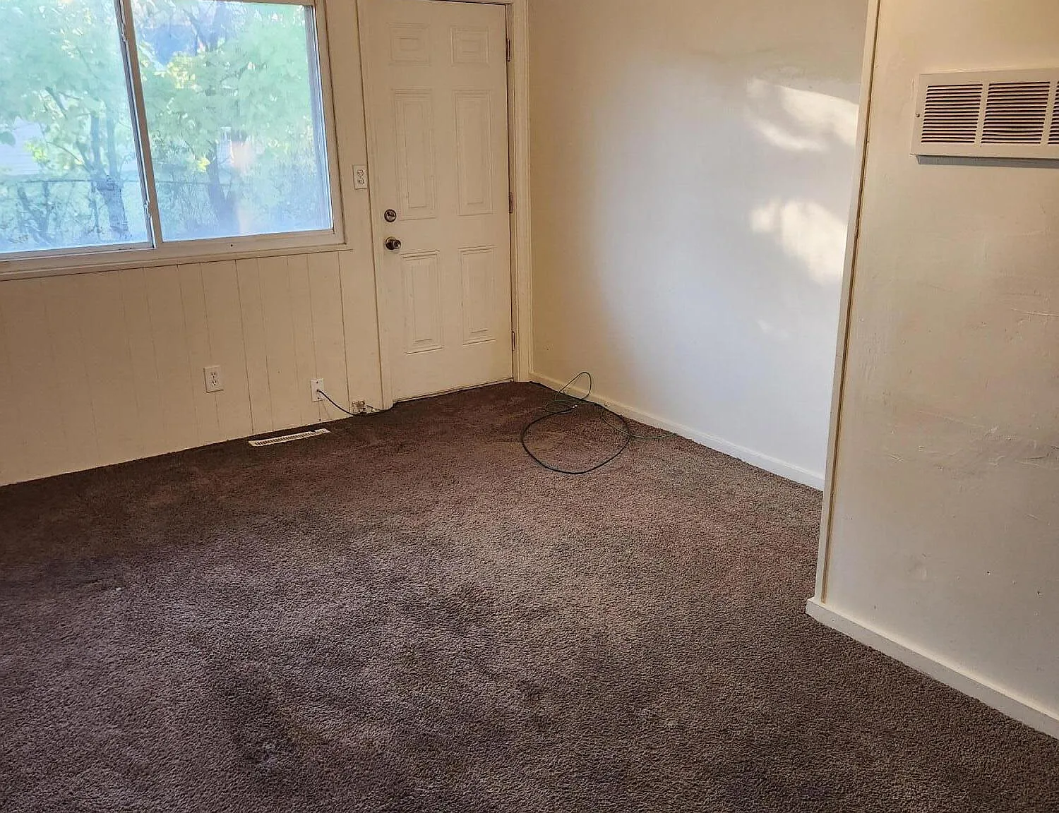 1 bed, 1.0 bath, 500 sqft, $845 — Photo 2