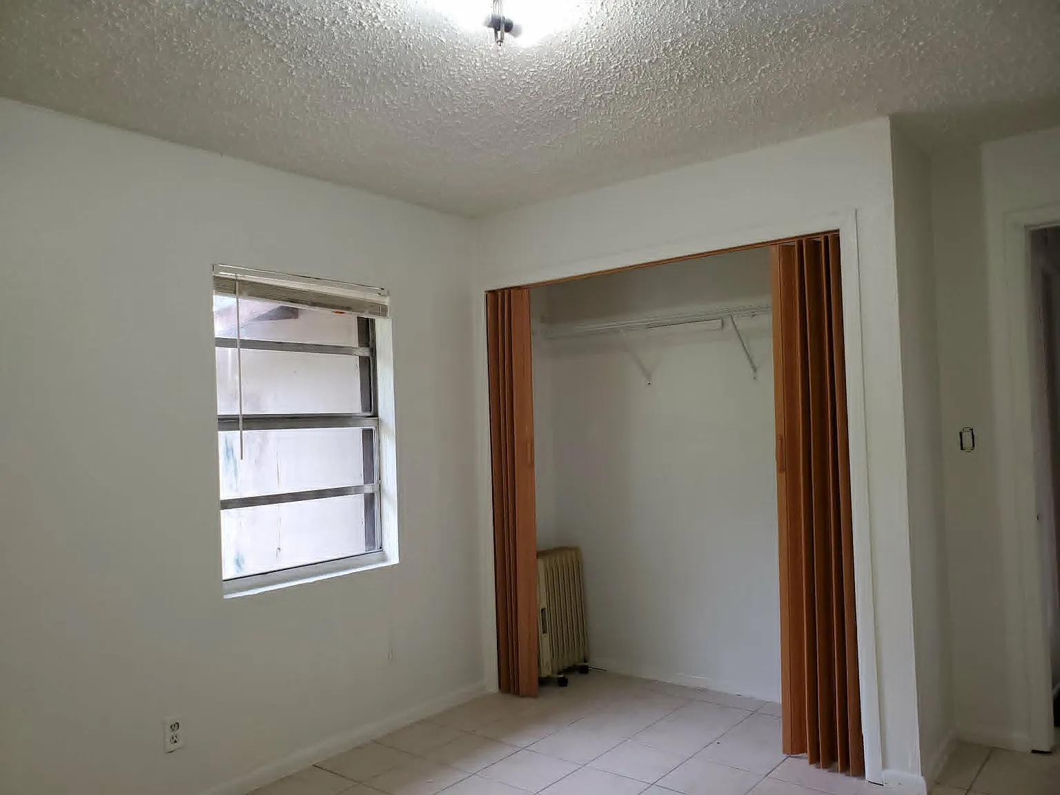 2 bed, 800 sqft, $1,300 — Photo 4