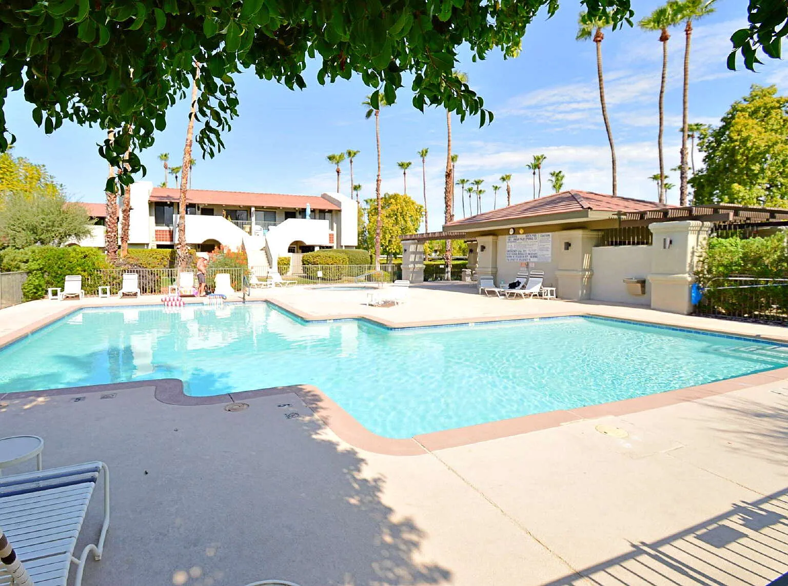 1 bed, 1.0 bath, 633 sqft, $1,750 — Photo 3