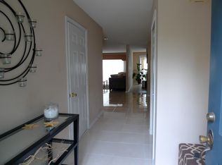 13 Onyx Ct #207, Franklin Park, NJ 08823