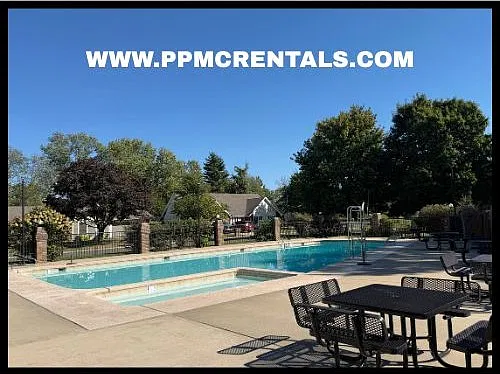 4 bed, 2608 sqft, $2,695 — Photo 2