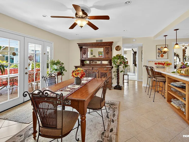 10317 Oak Ranch Ln — Photo 14