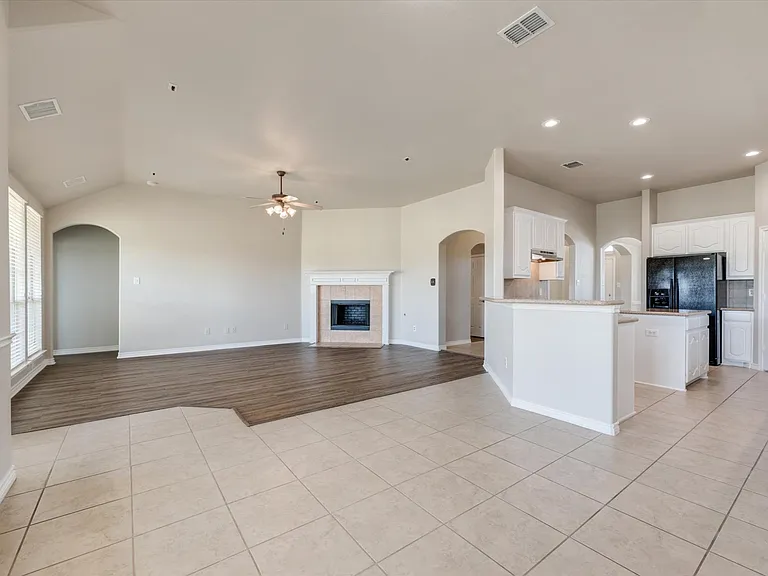 2600 Stable Door Ln — Photo 9