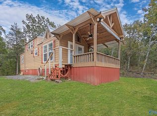 206 Red Bud Ln, Decatur, AL 35603