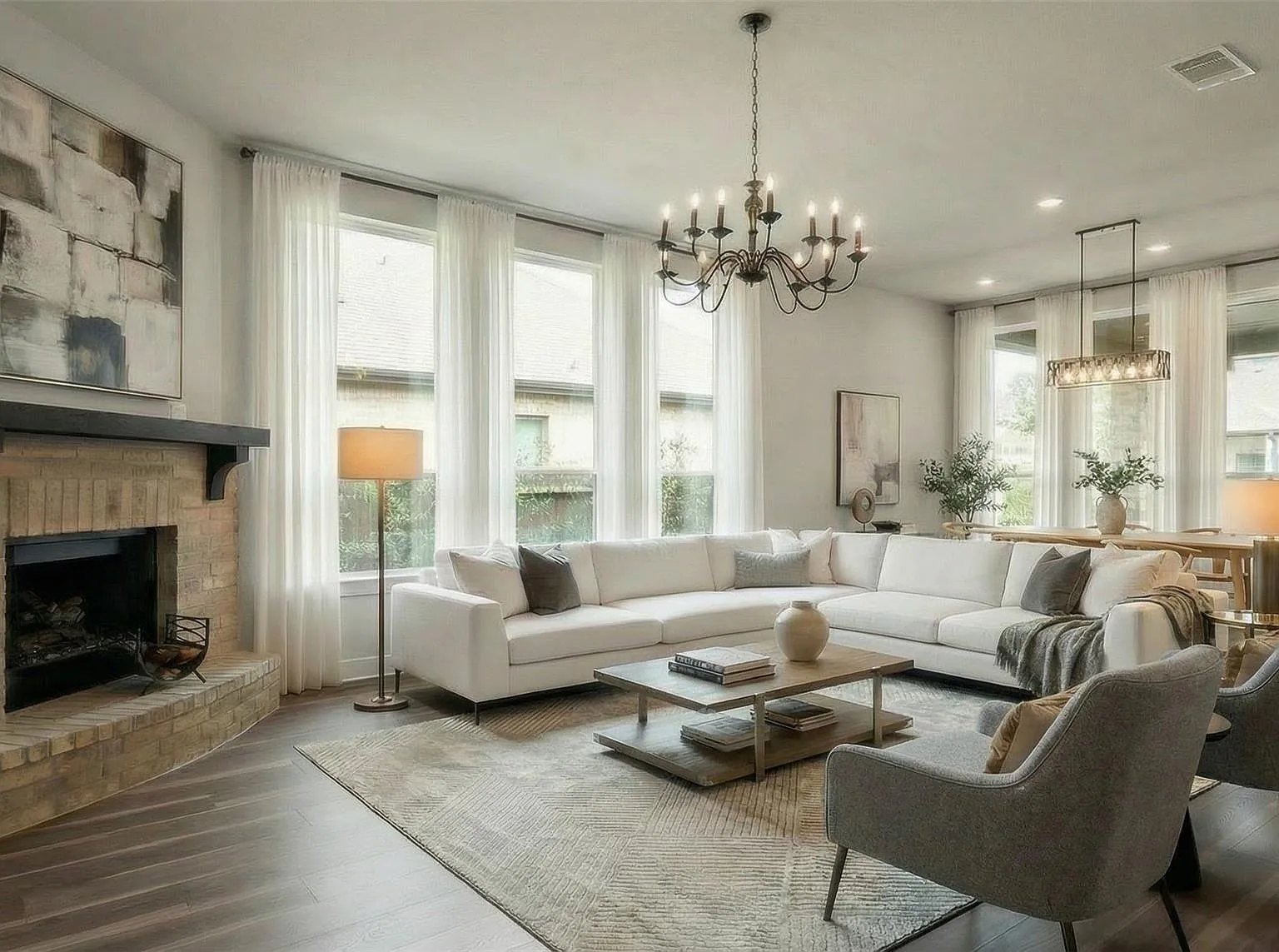 4 bed, 3.0 bath, 2602 sqft, $2,990 — Photo 2