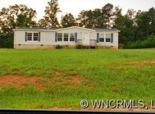 194 Buck Branch Dr, Mill Spring, NC 28756