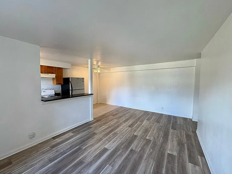 Main Street Apartments Rockford — Photo 18
