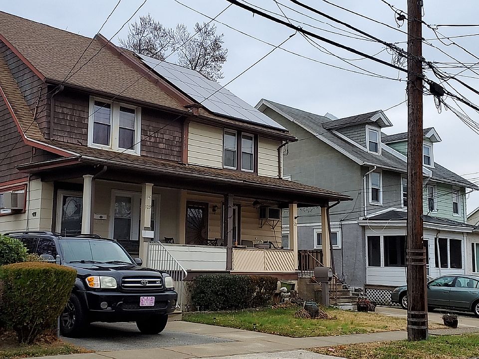 2nd image of 127 Hirst Ave