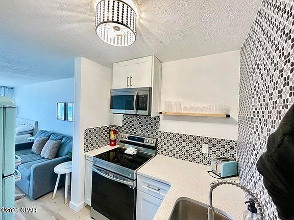 3rd image of 301 Lullwater Dr Unit 285