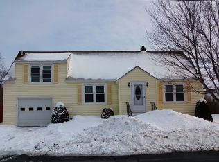 11 Glendale Pl, Whitesboro, NY 13492