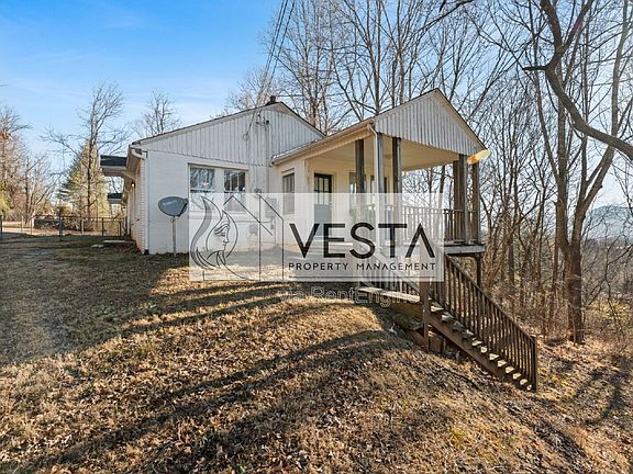 4th image of 118 Pine Hill Dr #2