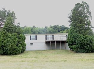 7 Middle Run Rd, Chester, WV 26034